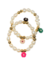 Load image into Gallery viewer, Pearl choker necklace set with 2 bracelets with inlaid flower gemstones with gold details.